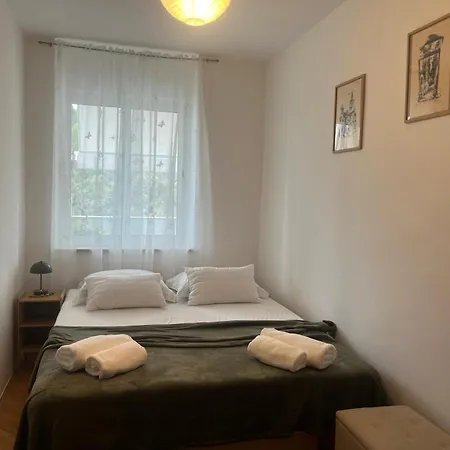 Luni Boutique Heights Old Town 2min Διαμέρισμα