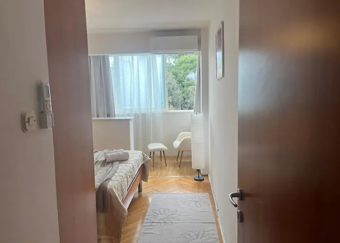 Luni Boutique Heights Old Town 2min Διαμέρισμα