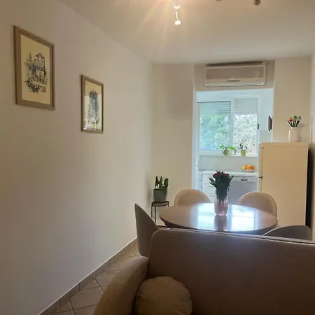 Luni Boutique Heights Old Town 2min Traù