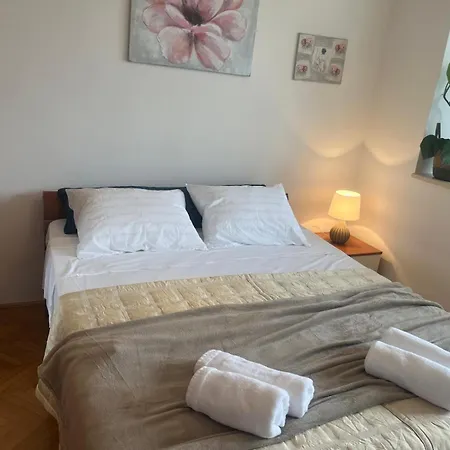 Luni Boutique Heights Old Town 2min Appartamento Traù