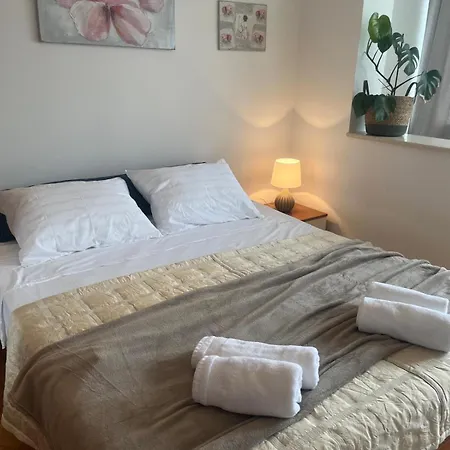 Luni Boutique Heights Old Town 2min *