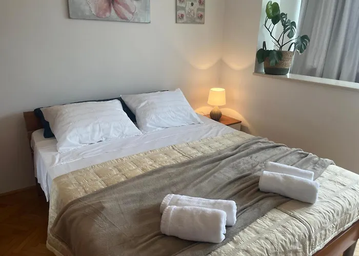 Luni Boutique Heights Old Town 2min *